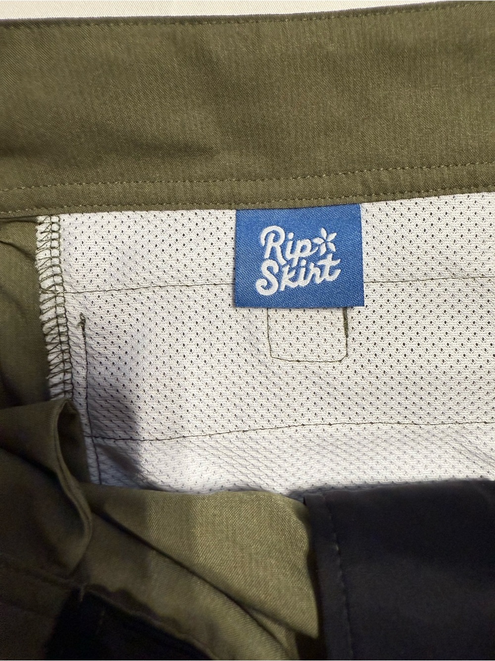 RipSkirt Olive Green Travel Skirt Size Medium Lightweight Pull On - Picture 3 of 10
